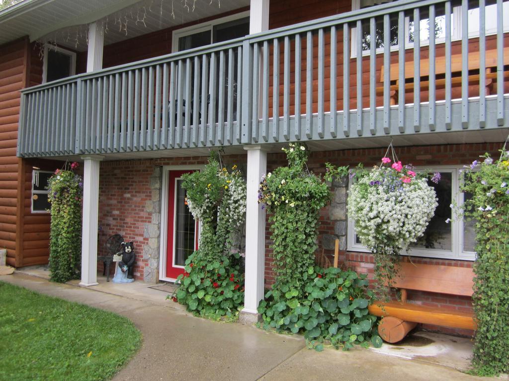 Dream Catcher Inn Valemount Esterno foto